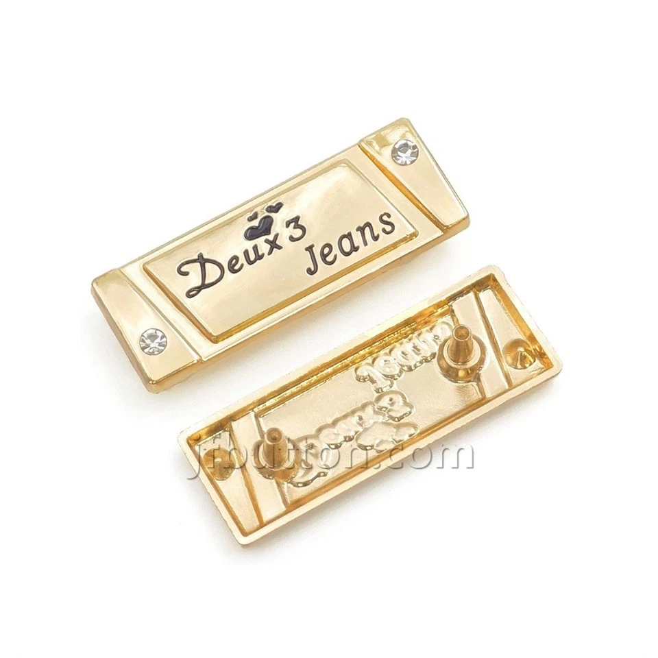 Metal Tags On Clothes