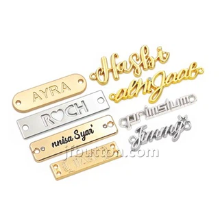 Metal Logo Giyim
